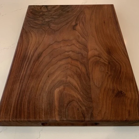 Walnut cutting board24”x16”1”5/8 thick